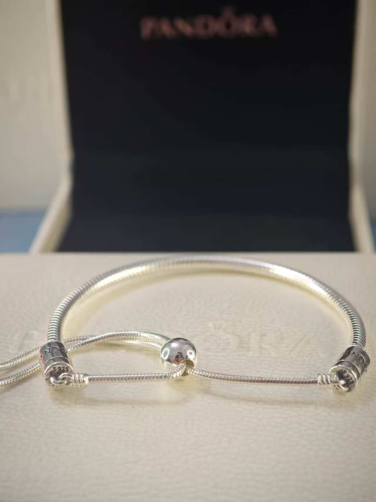 Moments Snake Chain Slider Bracelet