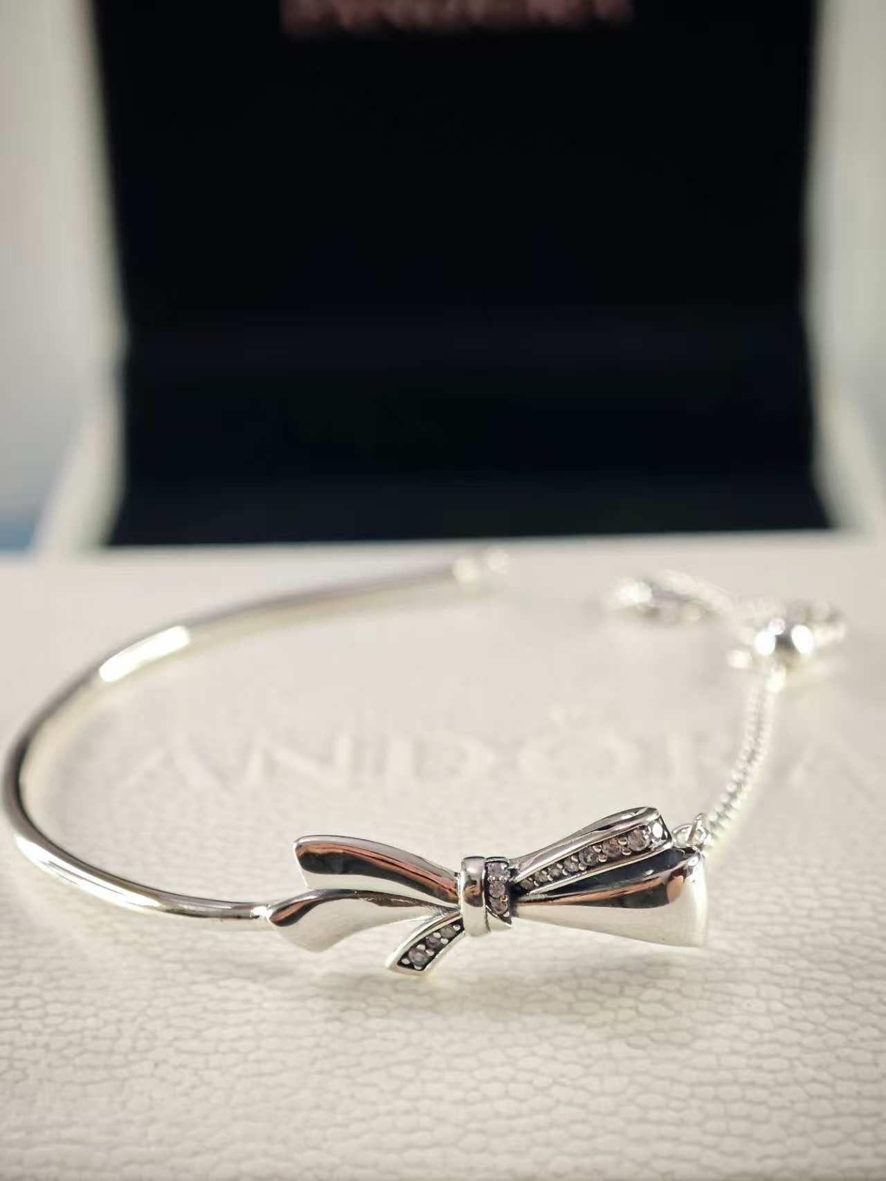 Brilliant Bow Bangle