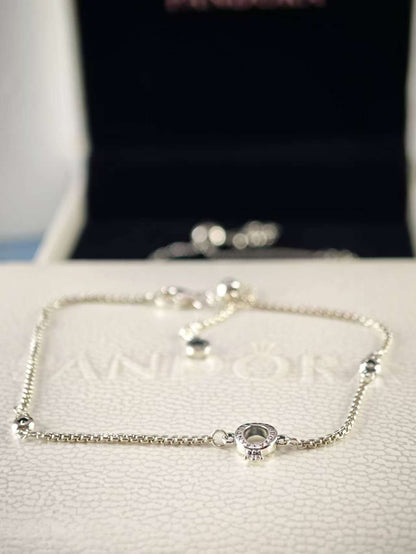 Sparkling Crown O Chain Bracelet