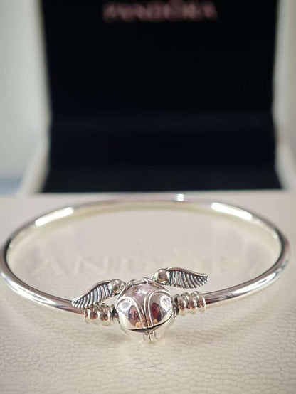Harry Potter Bangle with Snitch Clasp