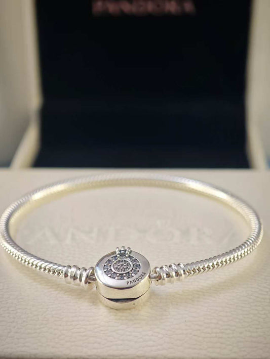 Moments Sparkling Crown O Snake Chain Bracelet