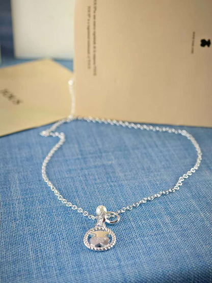 Silver Camee Necklace with Pearl