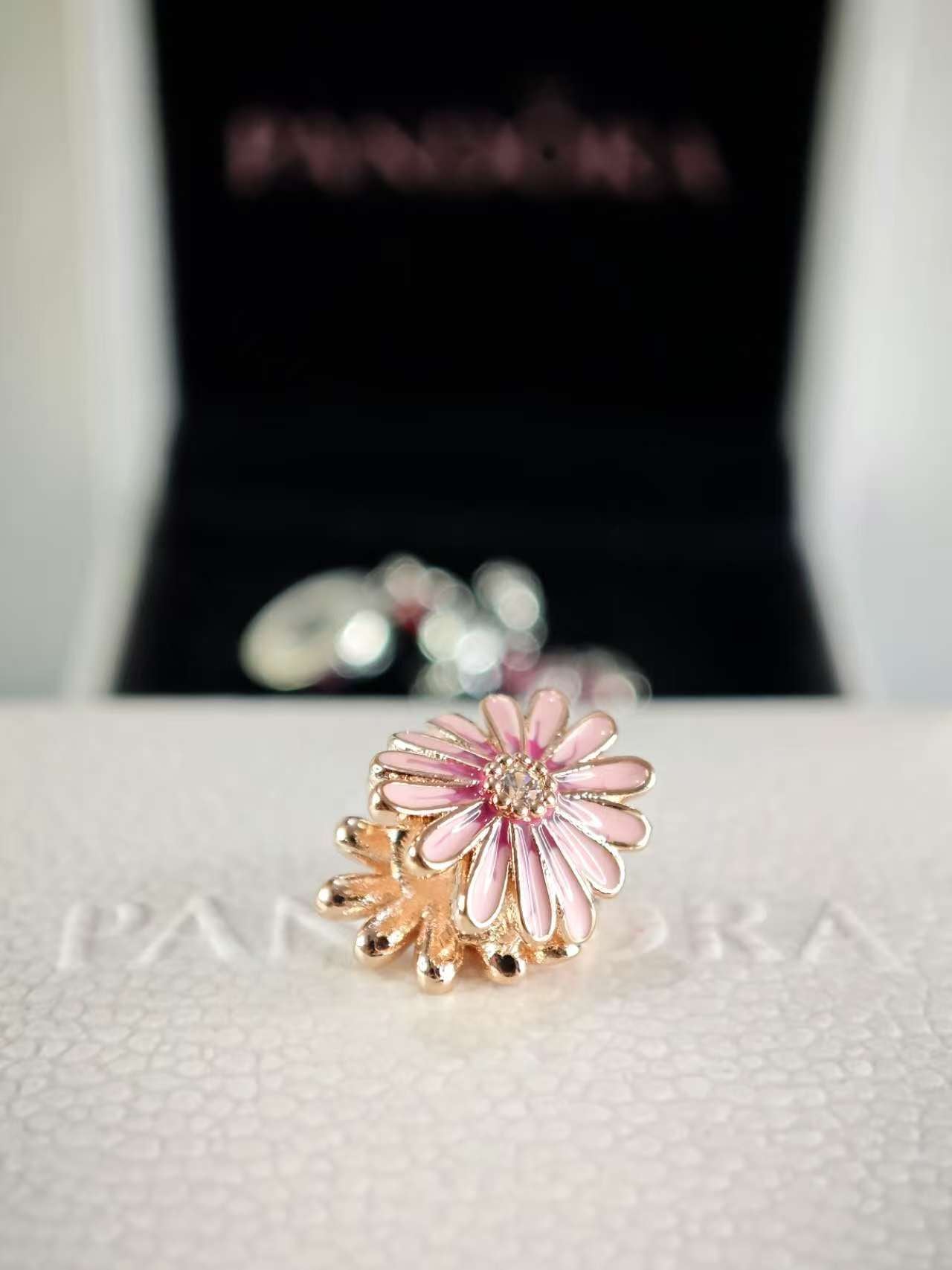 Pink Daisy Flower Charm