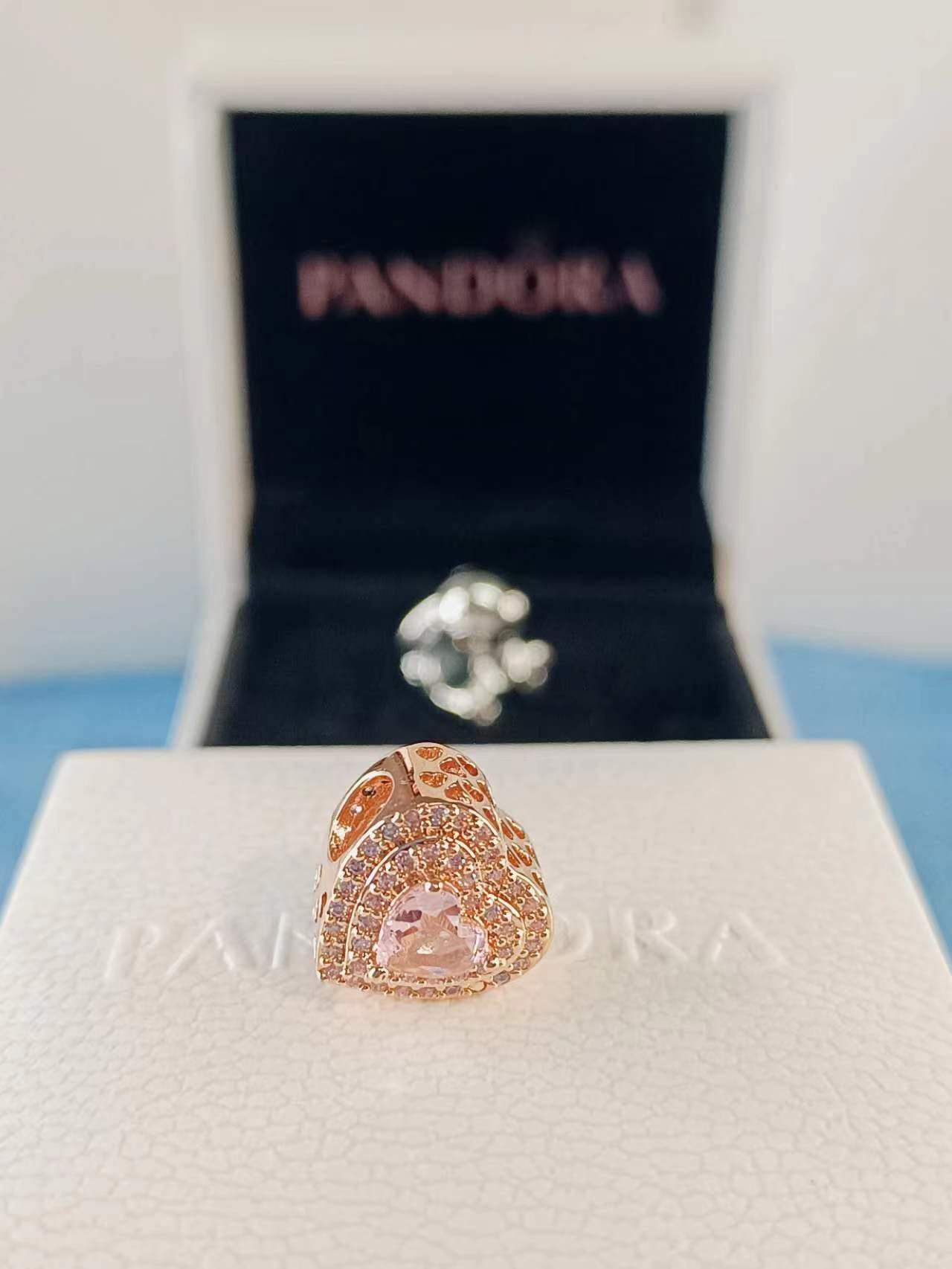 Sparkling Levelled Heart Charm