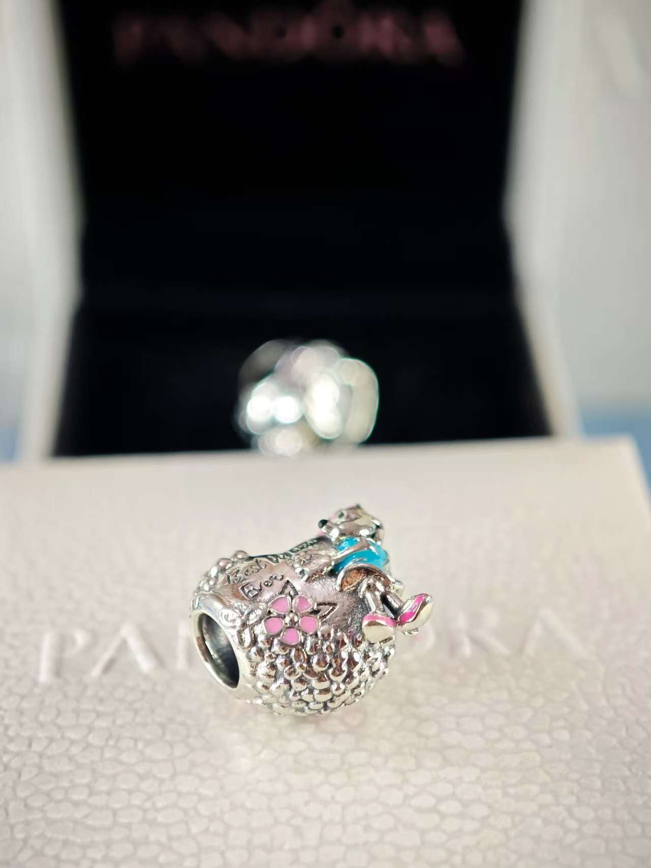 Disney Parks Best Mum Ever Minnie Mouse Heart Charm