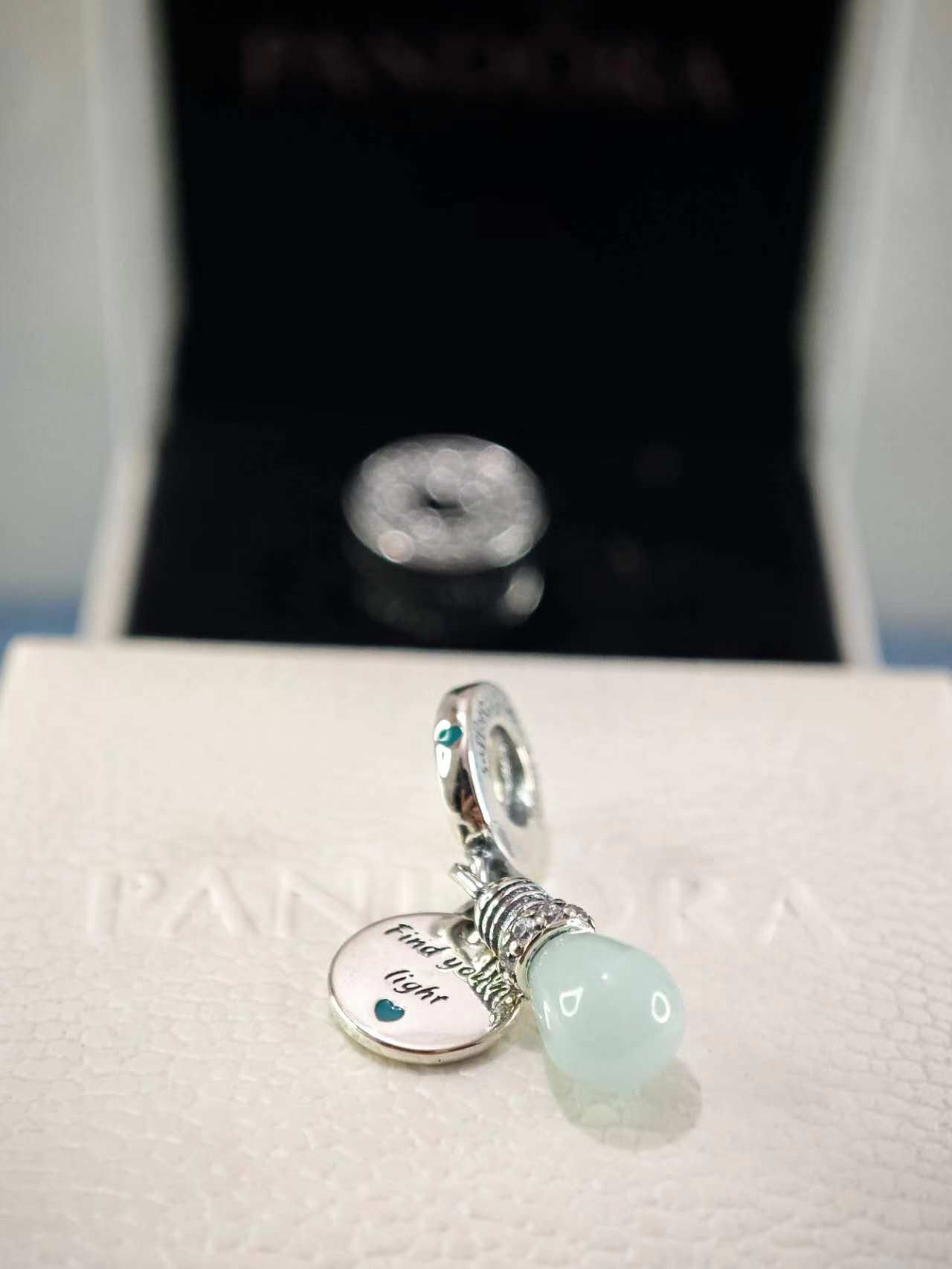 Glow-in-the-dark Lightbulb Double Dangle Charm