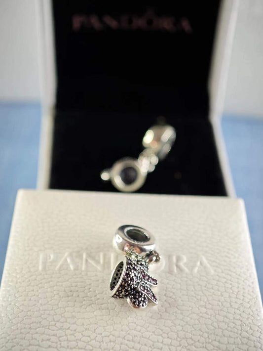 Disney Minnie Mouse Minnie Sparkling Ear Hat Dangle Charm