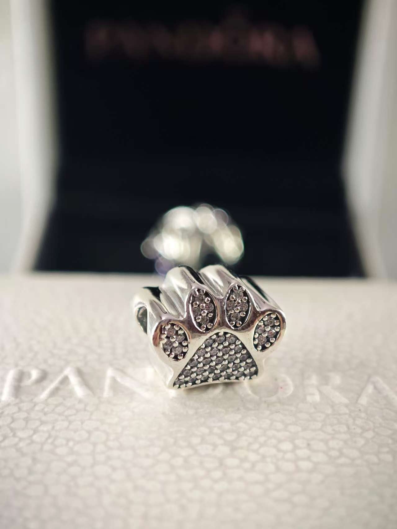 Sparkling Paw Print Charm Sterling silver
