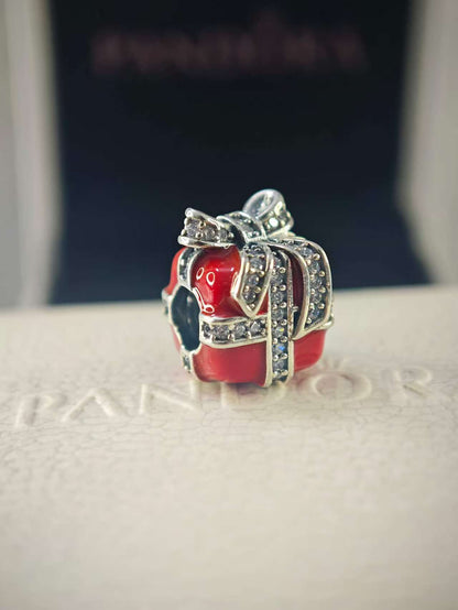 Sparkling Surprise Present Charm