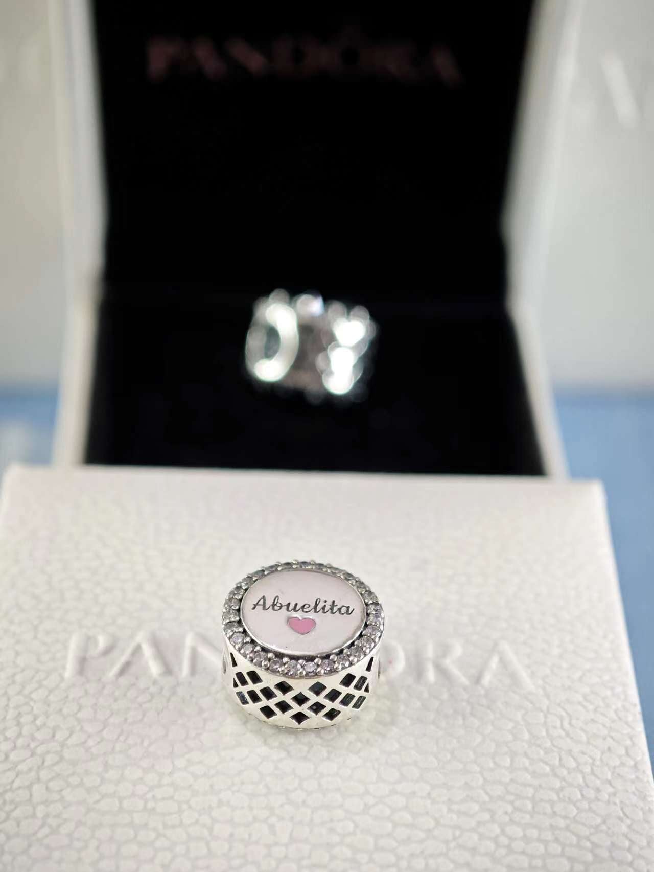 Love Abuelita Engravable Charm