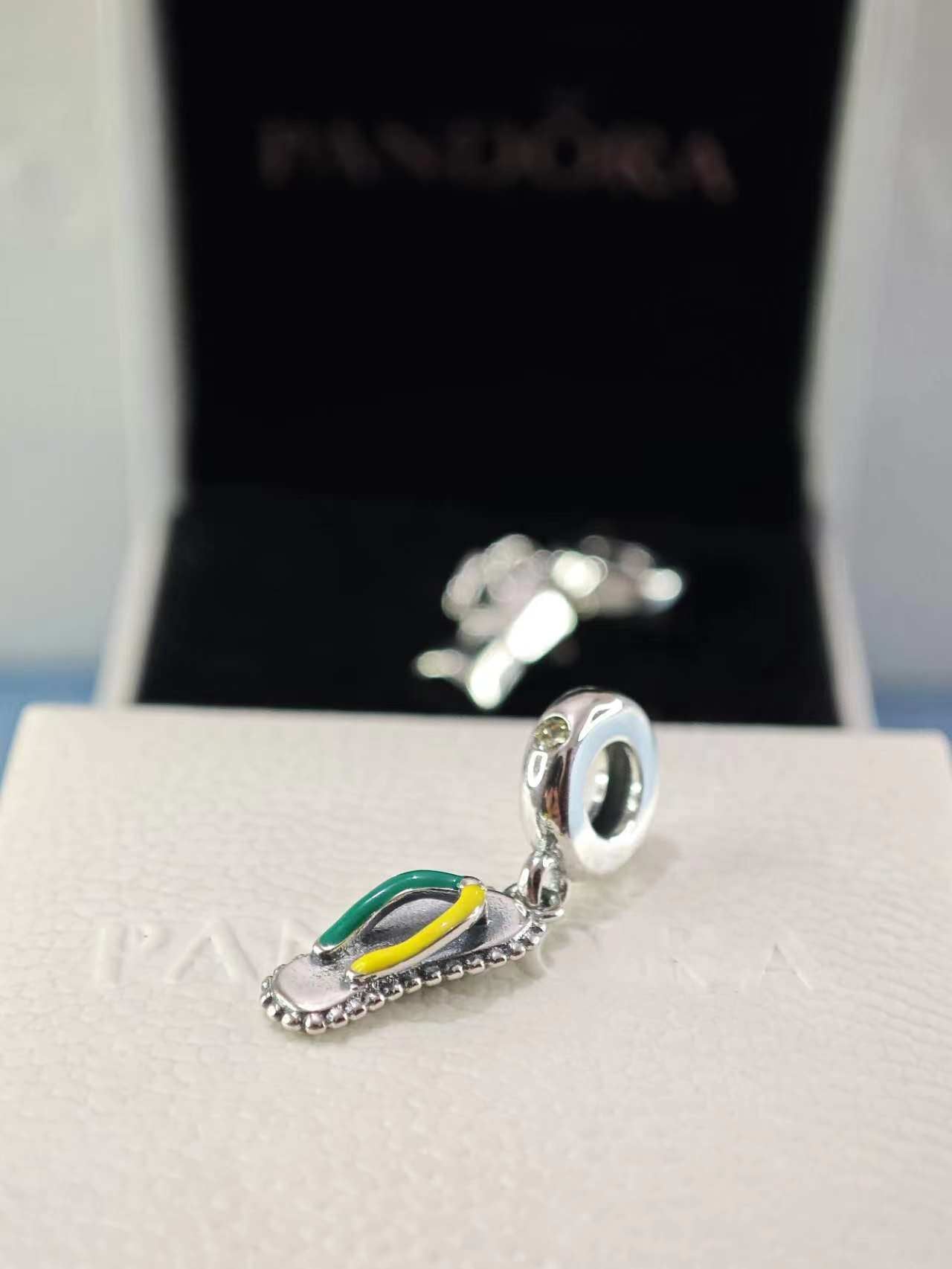 Flip-flop Dangle Charm