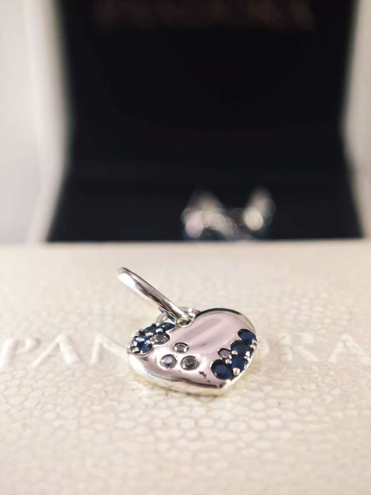 Sparkling Blue Dangle Charm