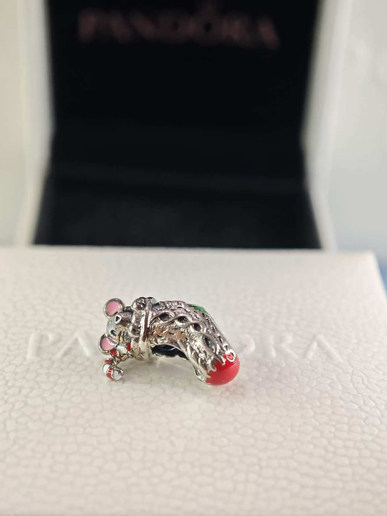 Festive Mouse & Stocking Charm