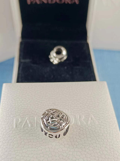Mum Hero Openwork Charm