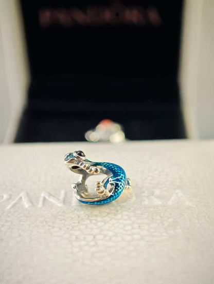 Metallic Blue Gecko Charm