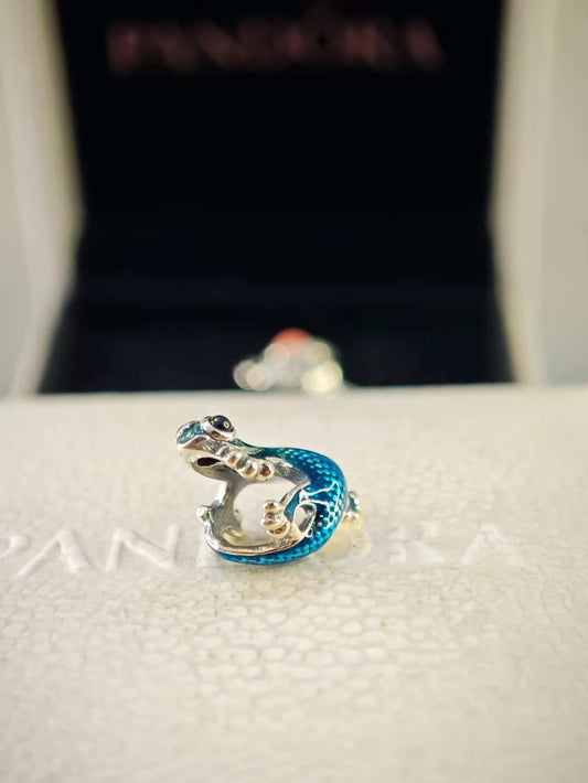 Metallic Blue Gecko Charm