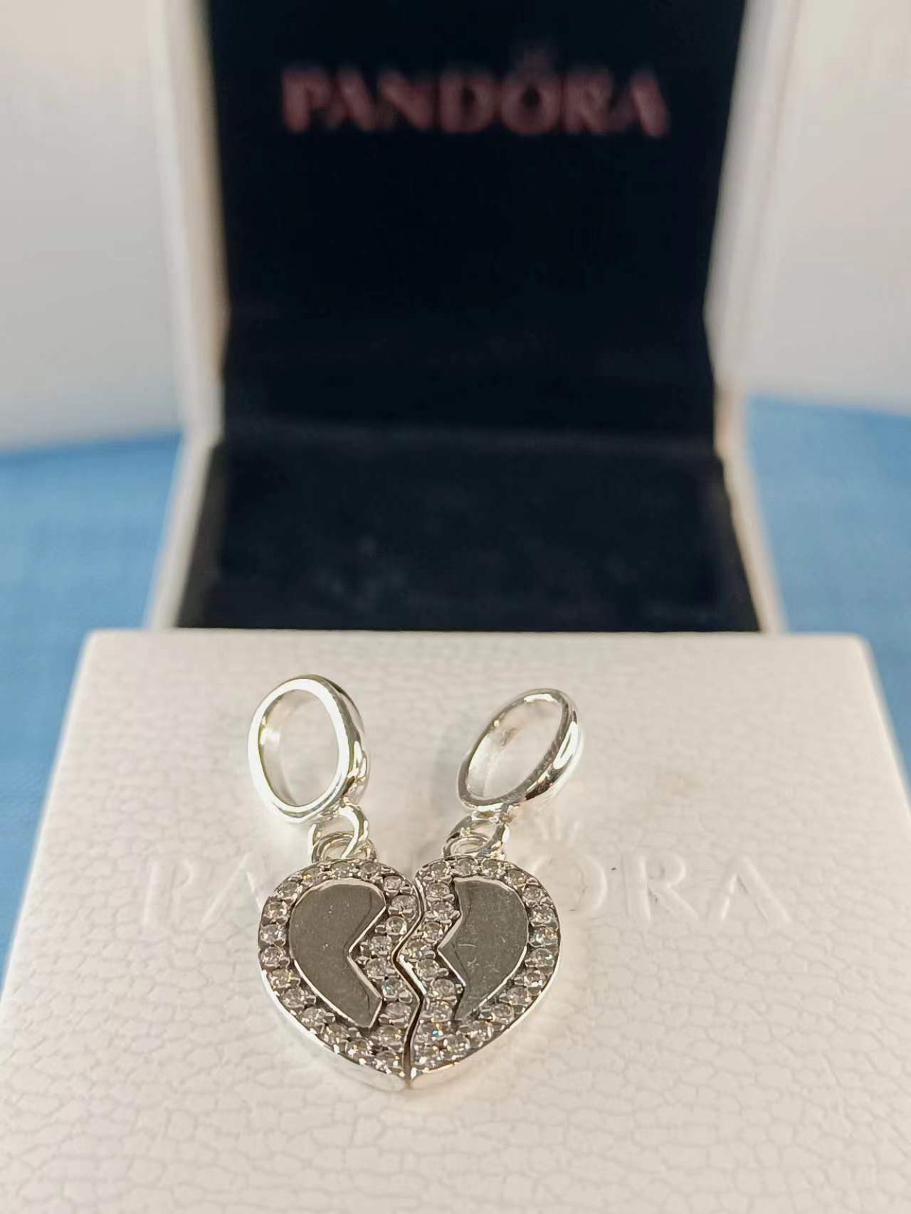 Friends Splittable Heart Dangle Charm