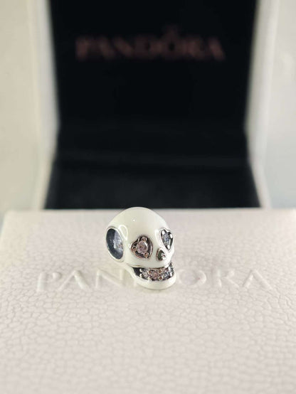 Glow-in-the-dark Sparkling Skull Charm