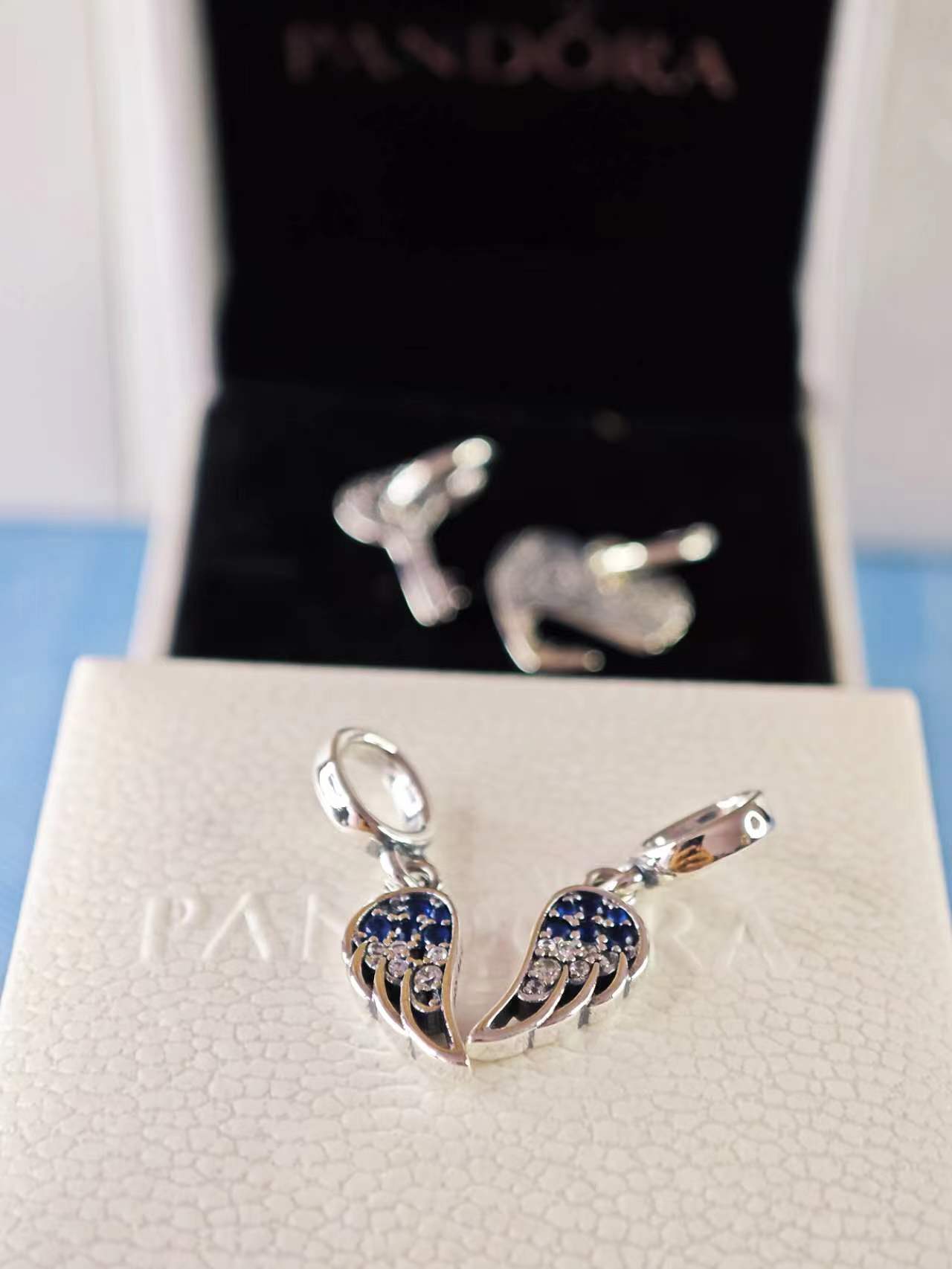 Sparkling Splitable Angel Wings Dangle Charm