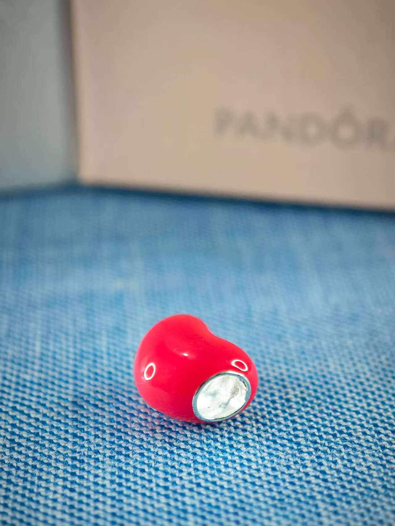 Colour-changing Hidden Message Heart Charm