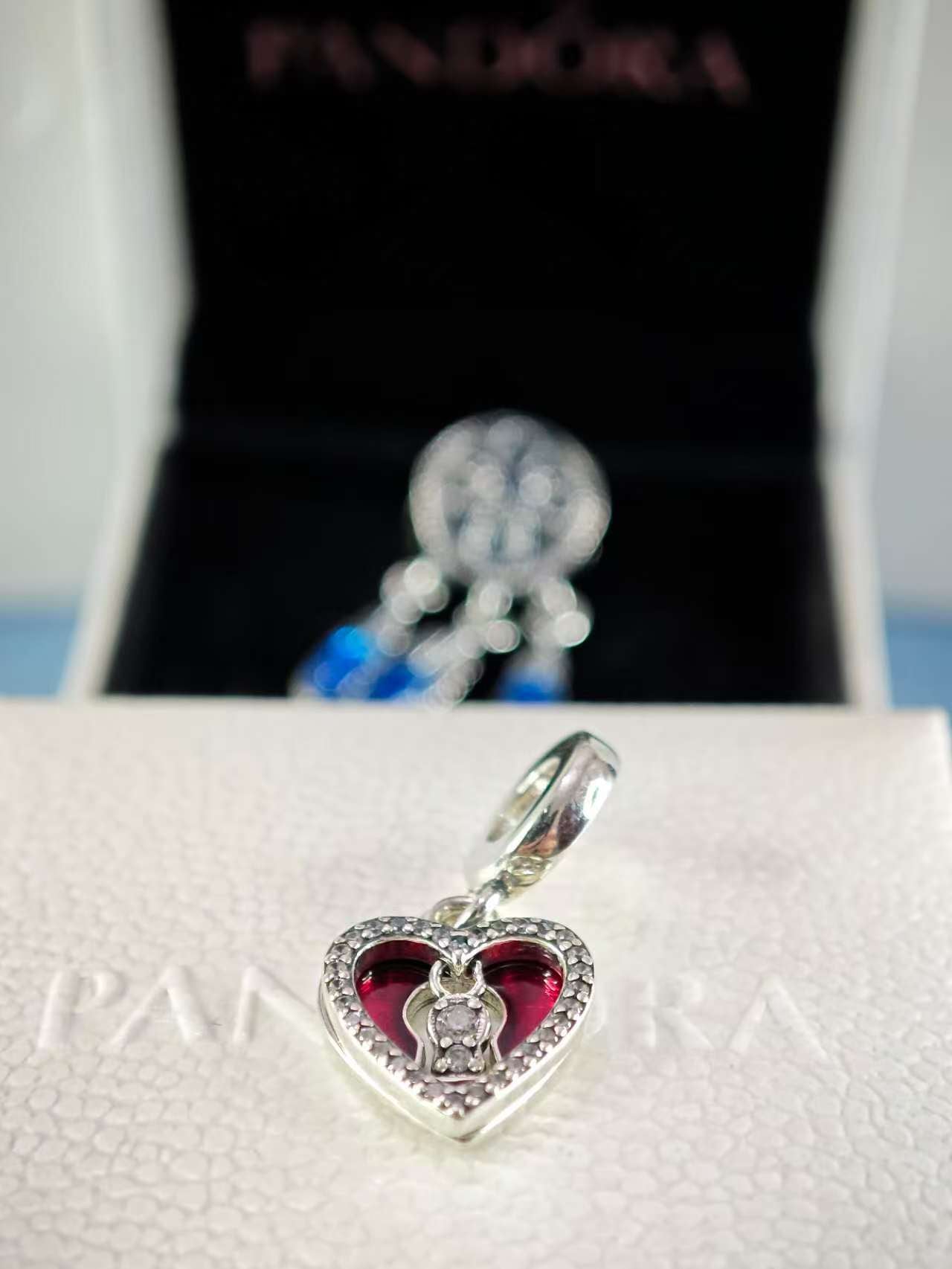 Red Heart &amp; Keyhole Double Dangle Charm 