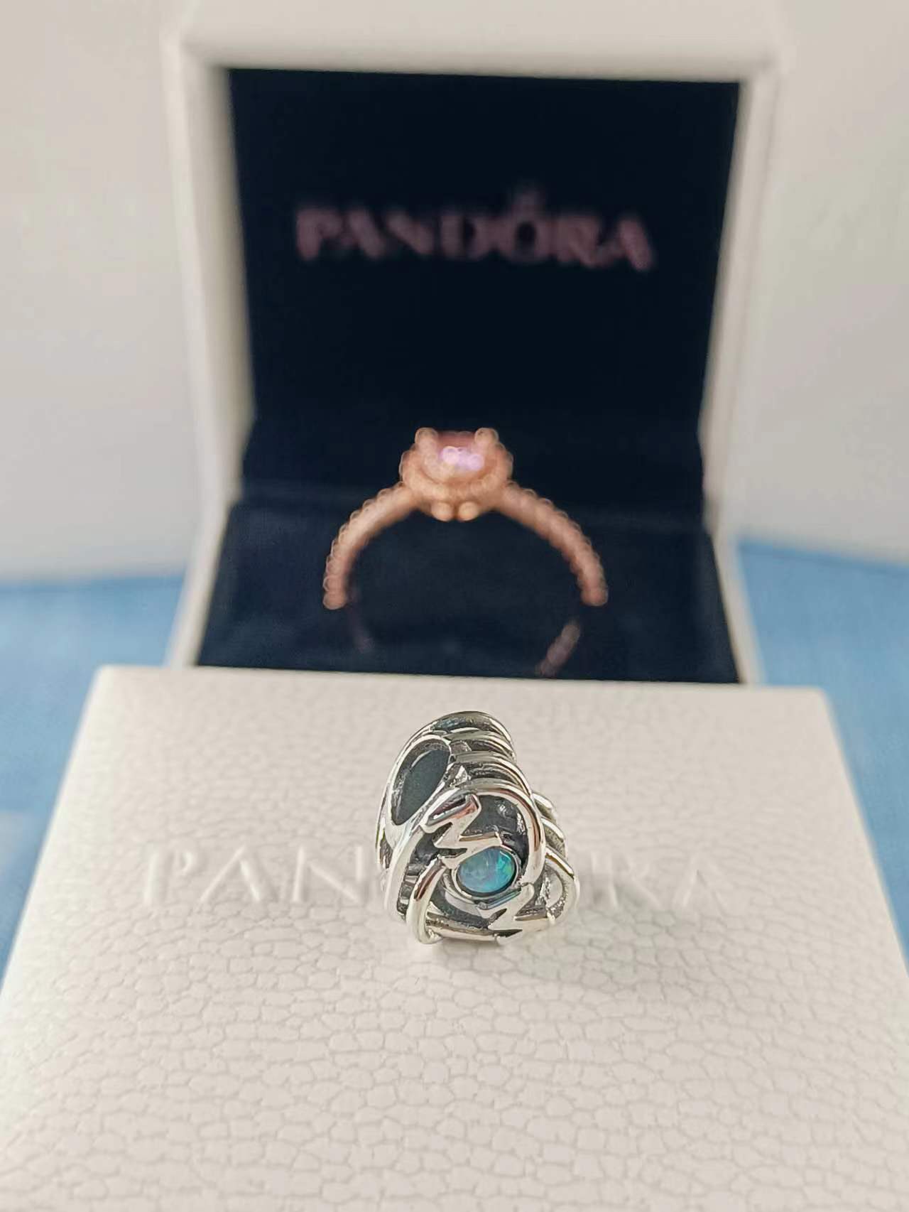 Openwork Mom & Heart Charm