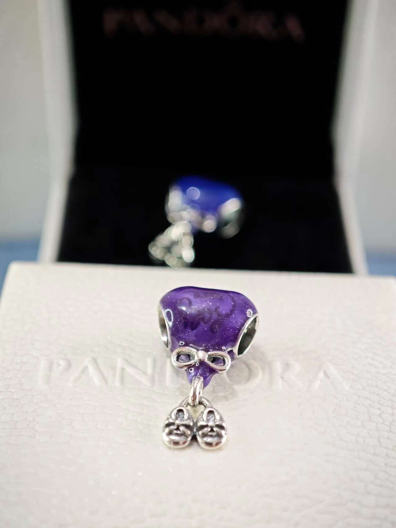 Color-changing Gender Reveal Girl Charm