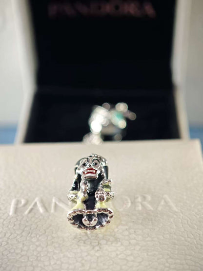 Disney Villains Cruella De Vil Charm