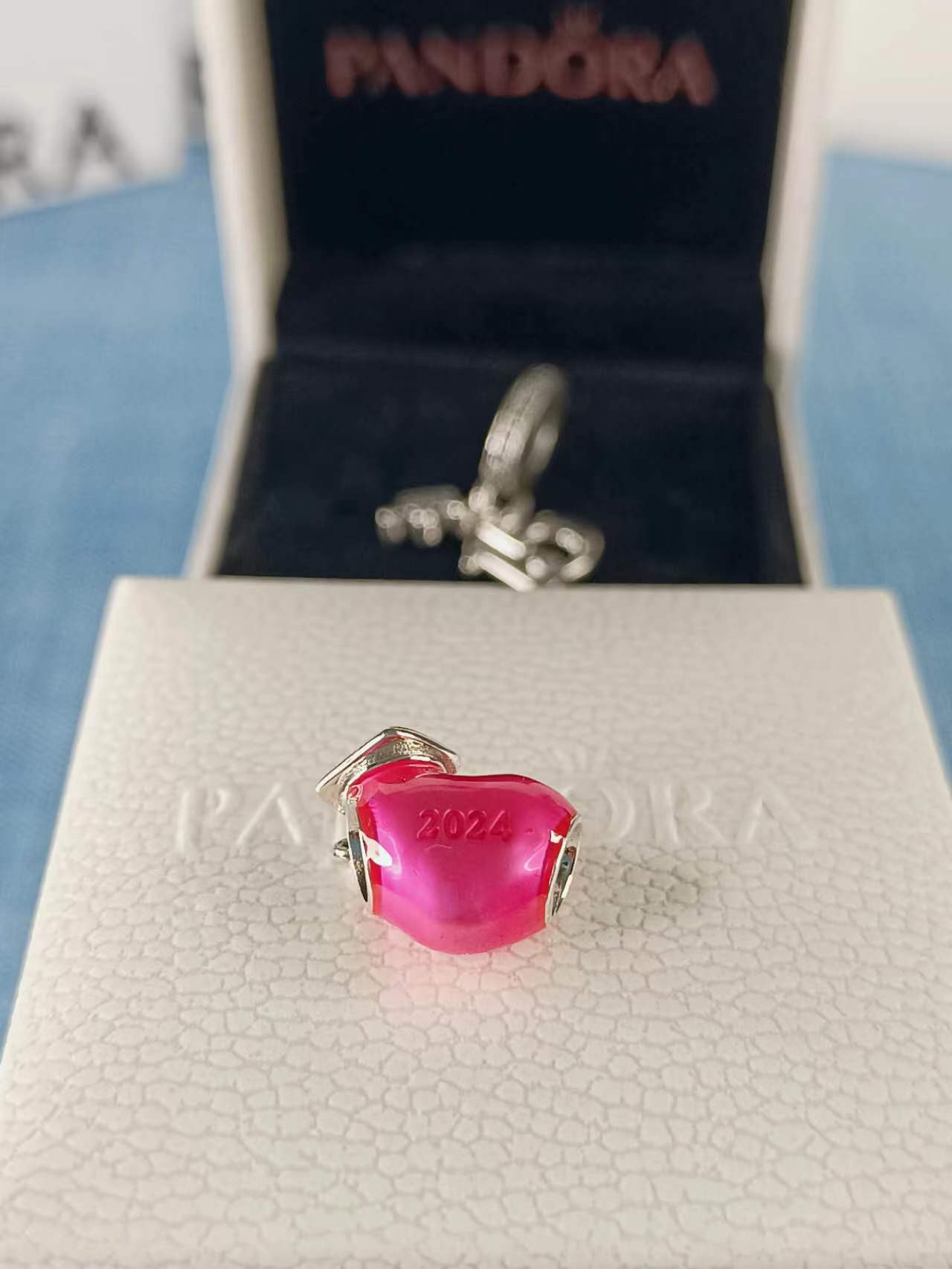 Pink 2025 Graduation Heart Charm