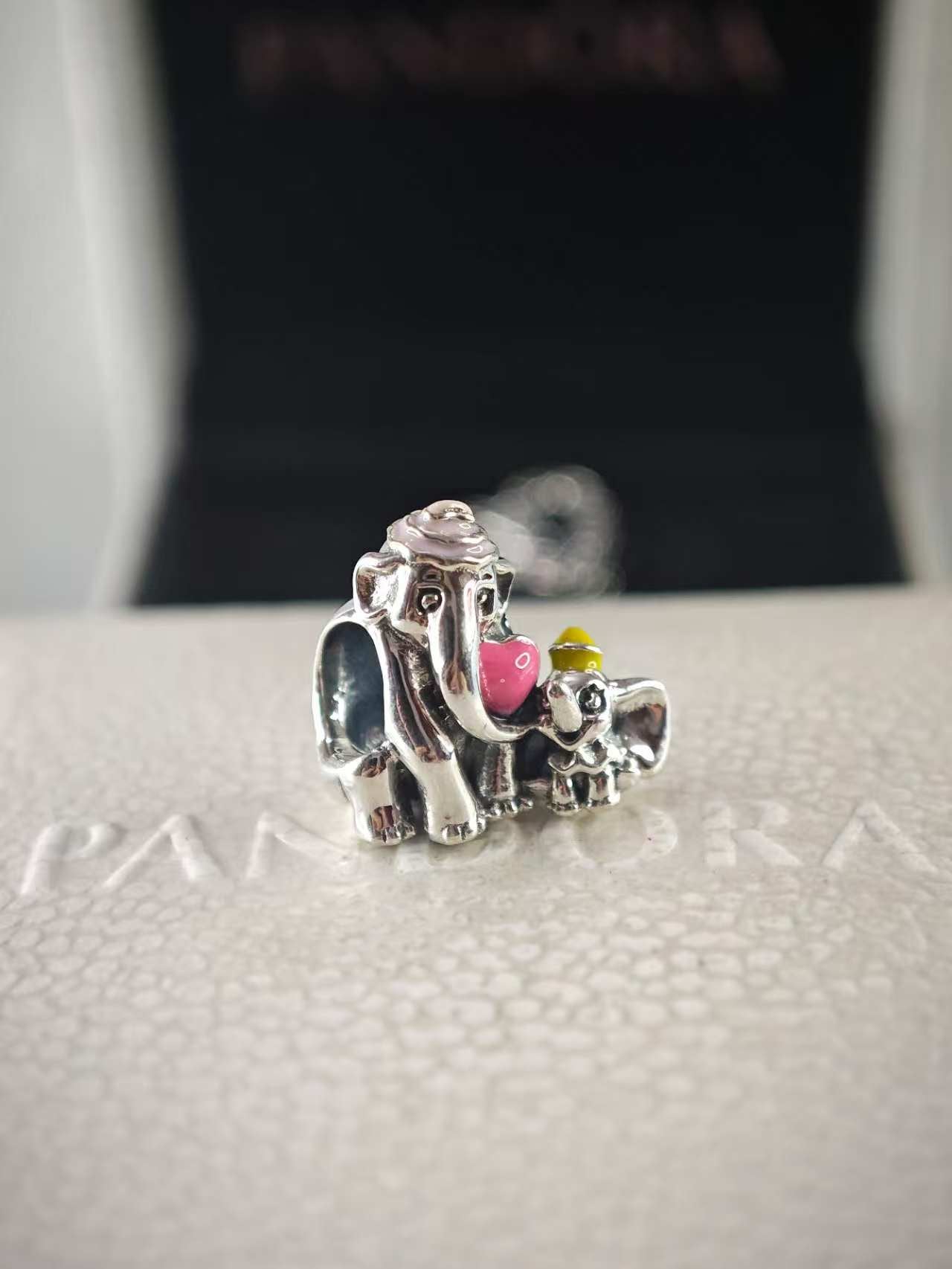 Disney Dumbo & Mom Charm