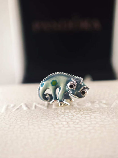 Disney Tangled Pascal Color-changing Charm