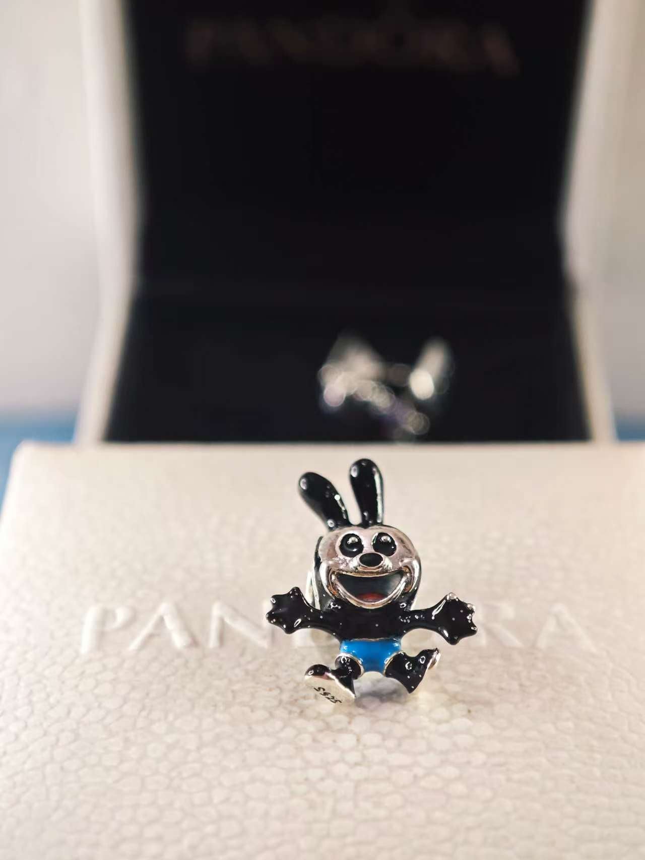 Disney Oswald the Lucky Rabbit Charm