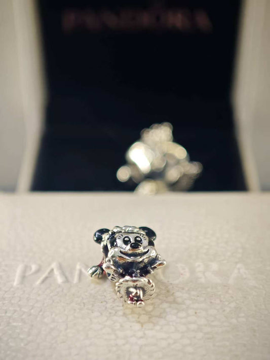 Disney Minnie Mouse Holiday Charm