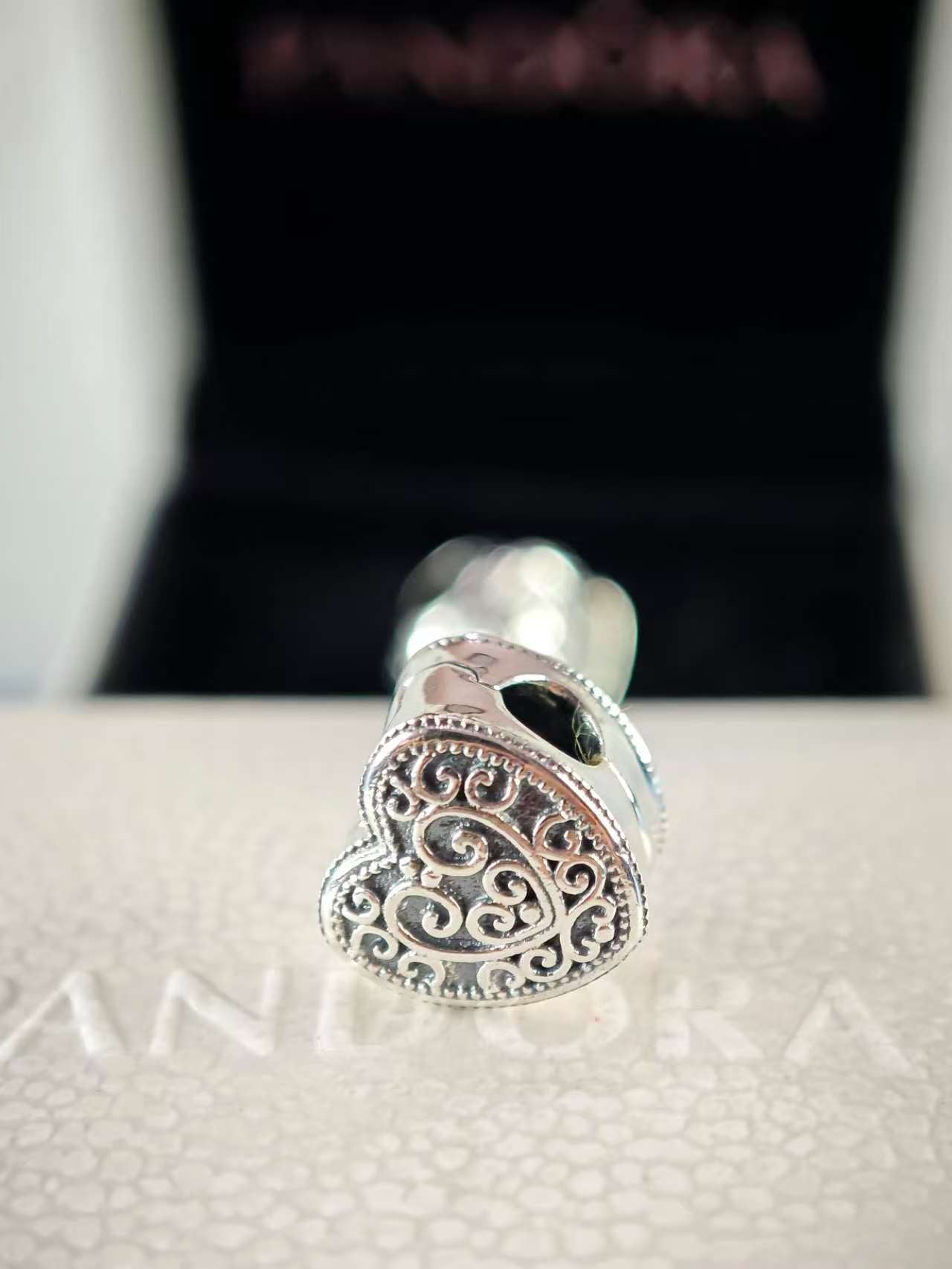 Enchanted Heart Clip
