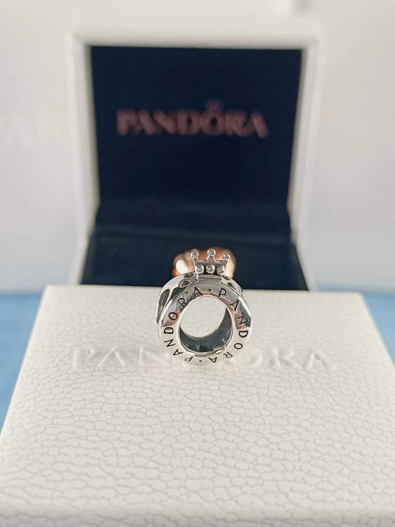 Crown O Silver Charm