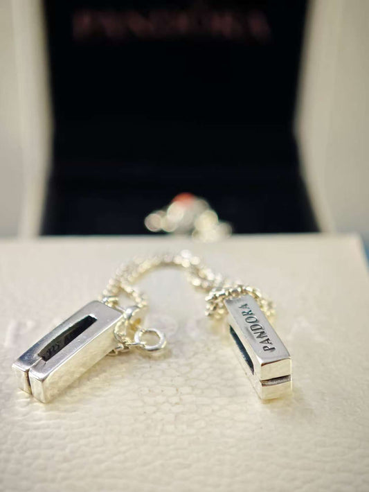 Reflexions Silver Floating Chains