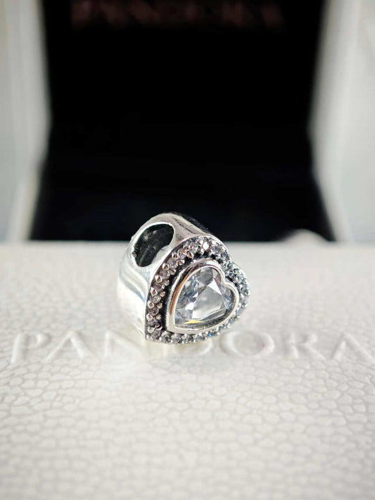 Sparkling Love Charm