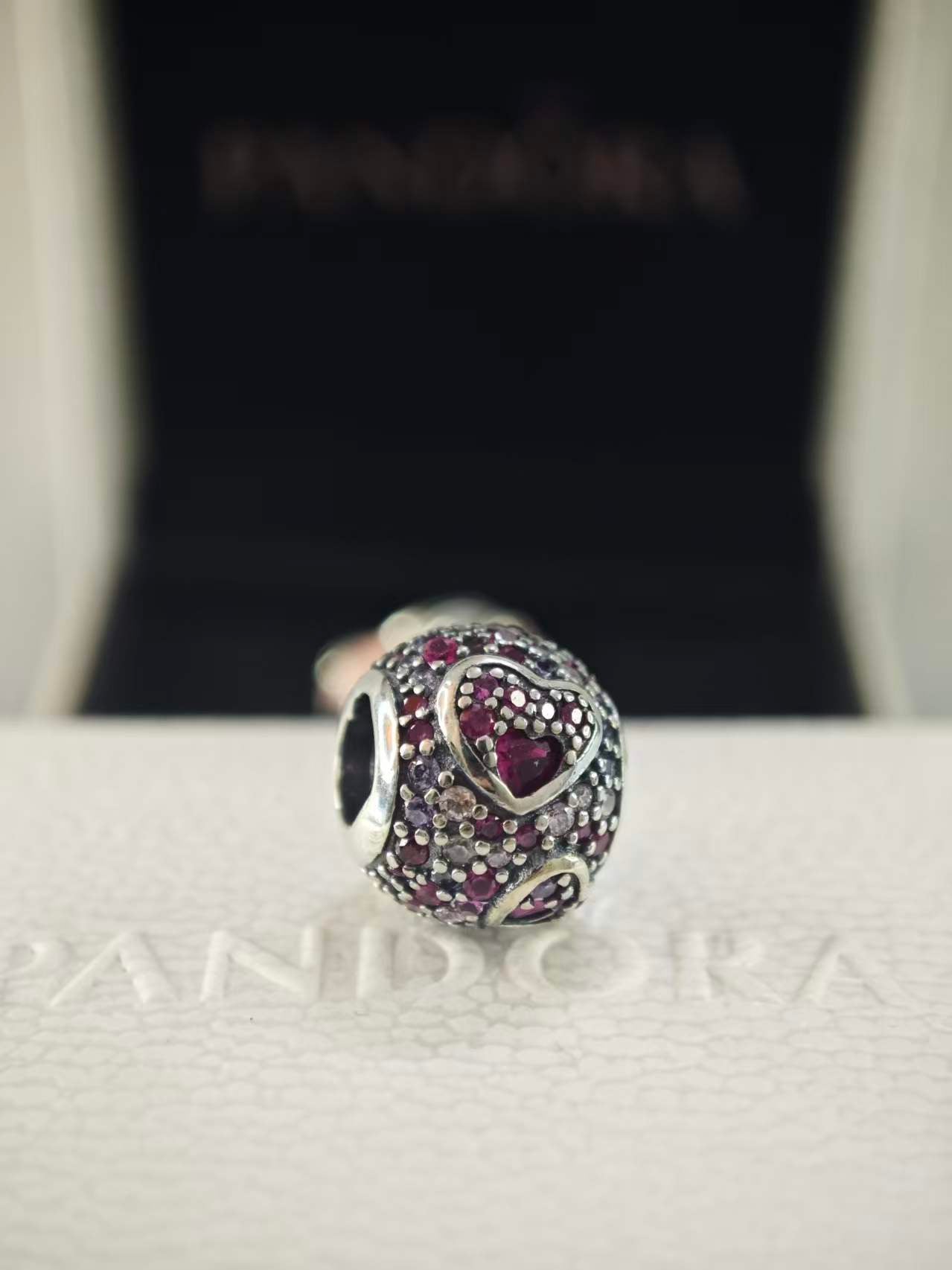 Asymmetric Hearts of Love Charm