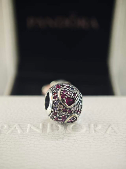 Asymmetric Hearts of Love Charm