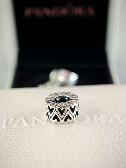 Openwork Freehand Heart Spacer Charm