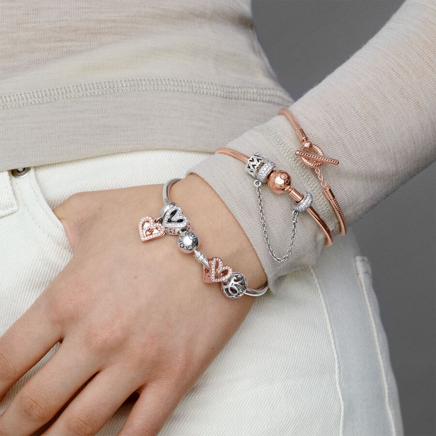 Openwork Freehand Heart Spacer Charm