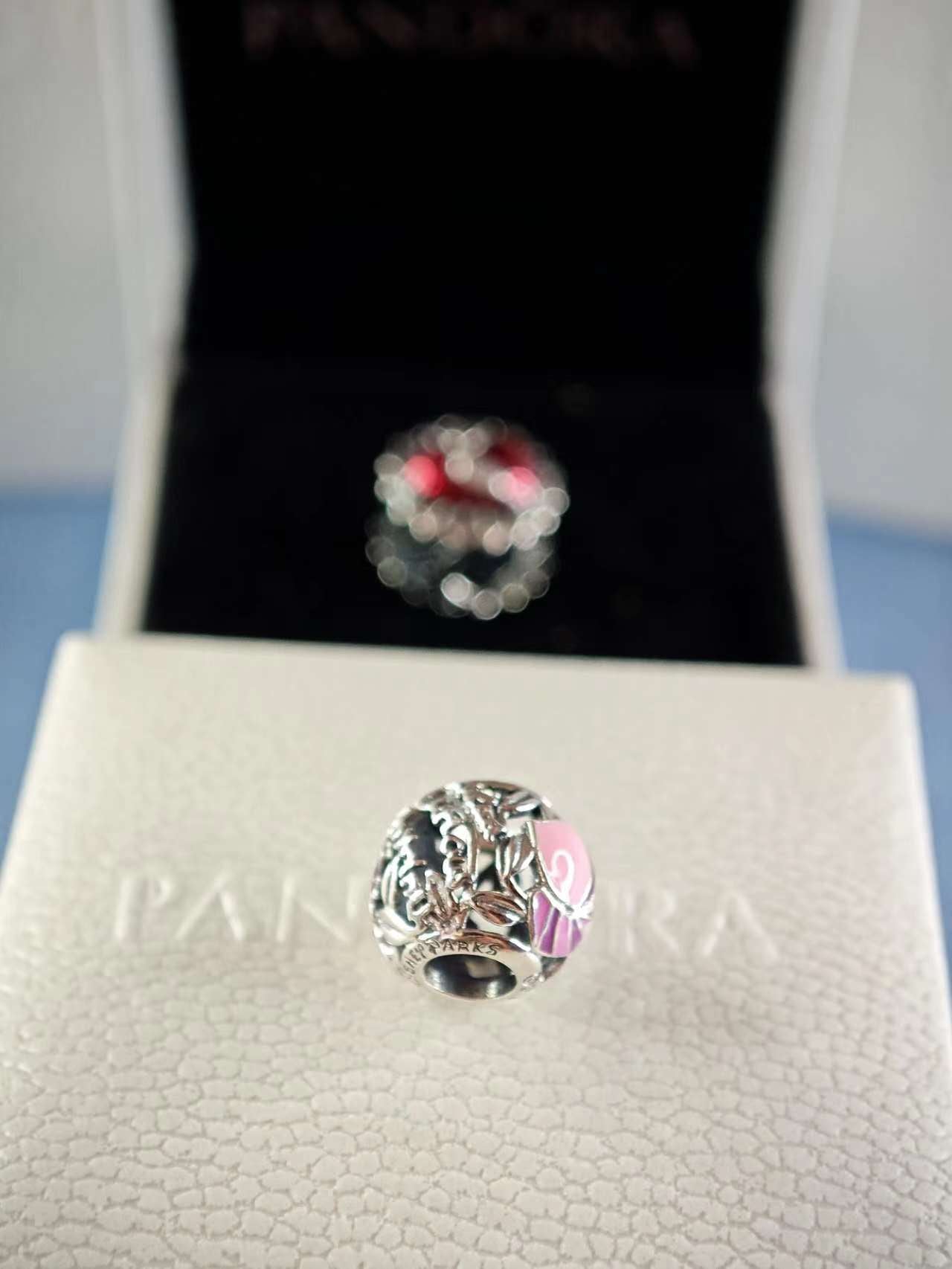 Alice in Wonderland Cheshire Cat Charm