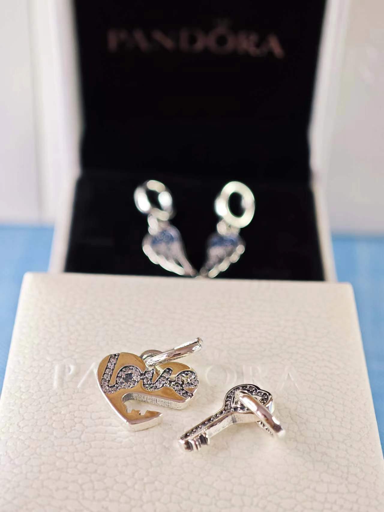 Splittable Heart & Key Dangle Charm