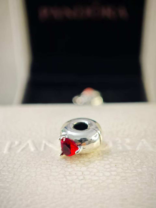 Red Heart Solitaire Clip