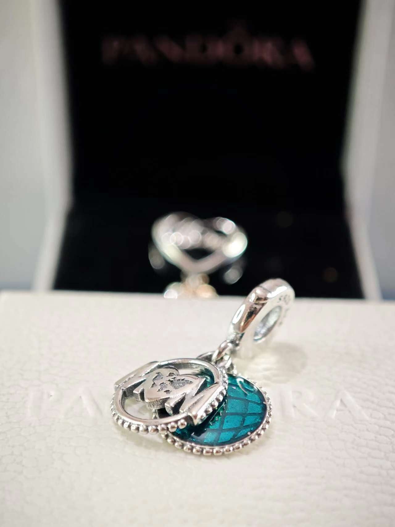 Glitter Globe Mom Dangle Charm