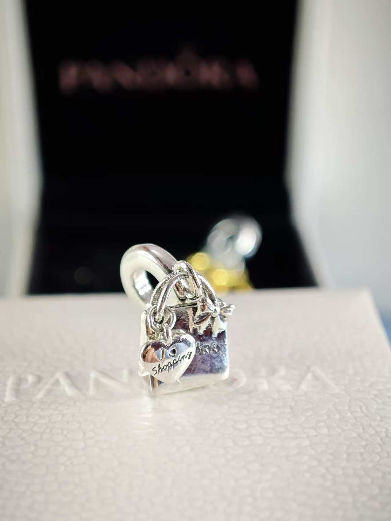 Shopping Bag Dangle Charm