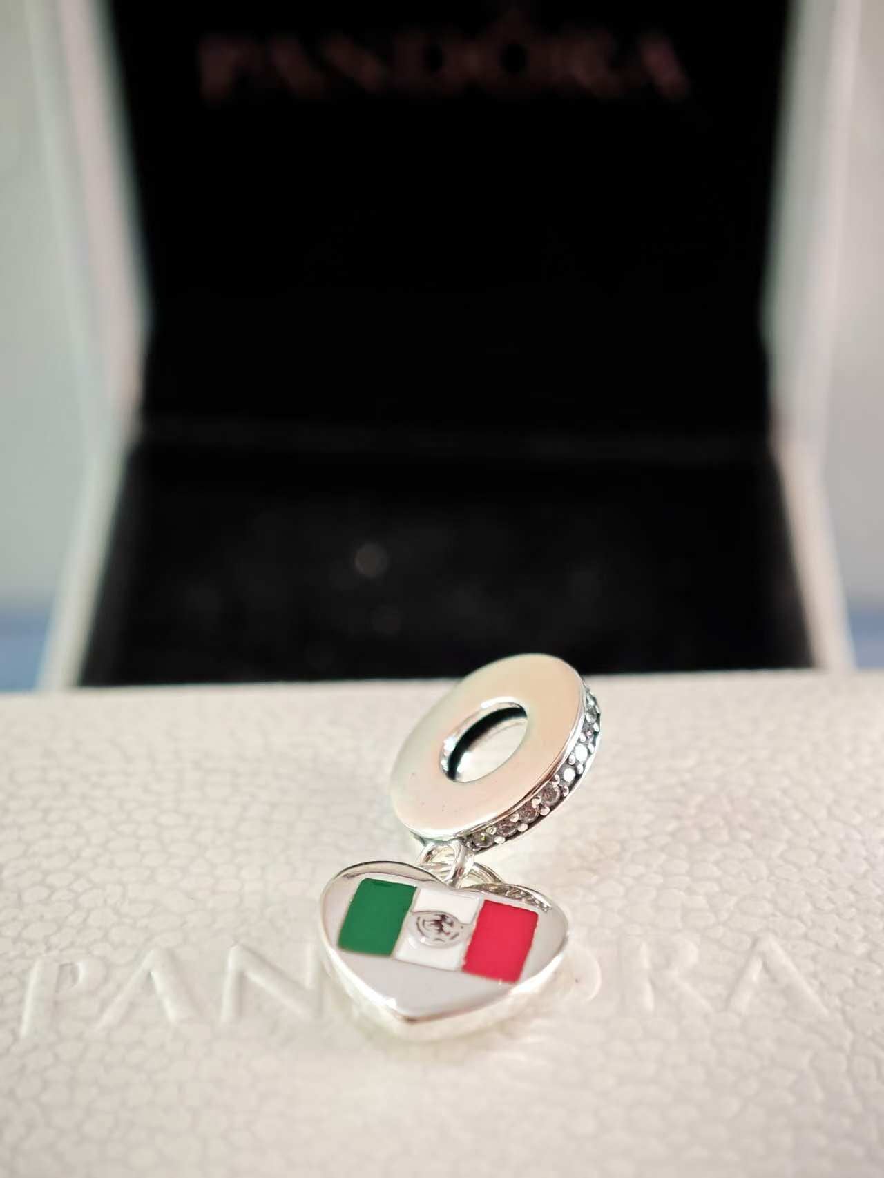 Mexico Flag Dangle Charm