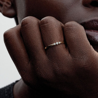 Era Lab-grown Diamond Triple Stone Ring Gold