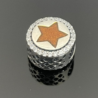 Hollywood Exclusive Charm