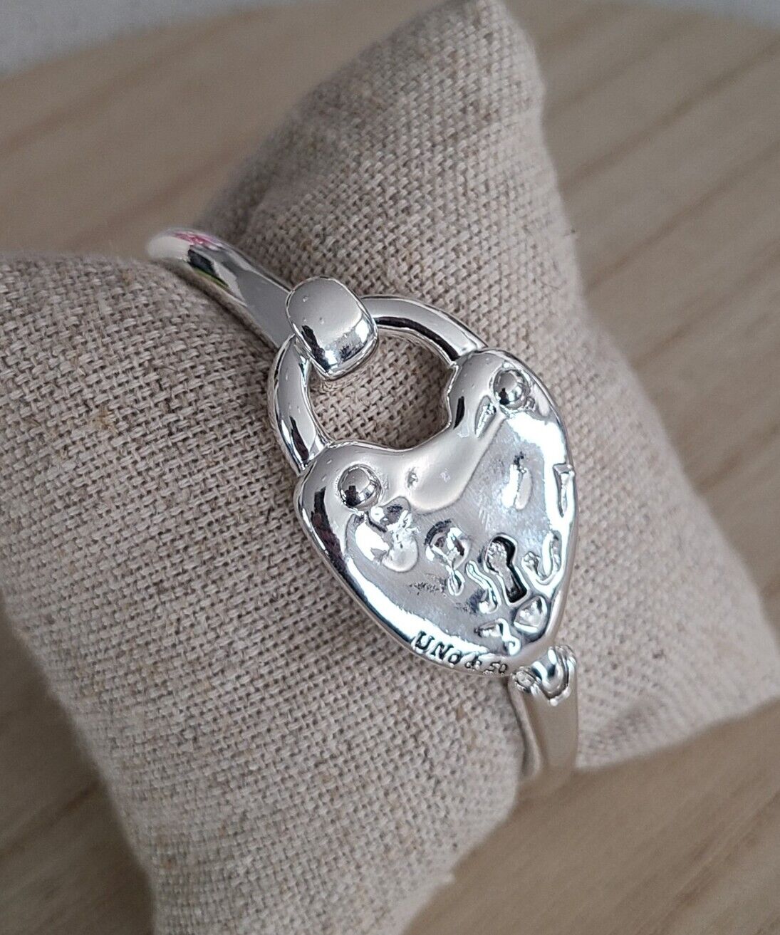 Heart Lock Hinged Bracelet Silver-Plated Heart Bead